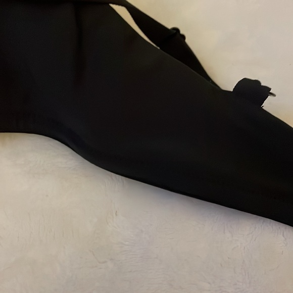 Maidenform black bra, size 36C - Picture 9 of 9